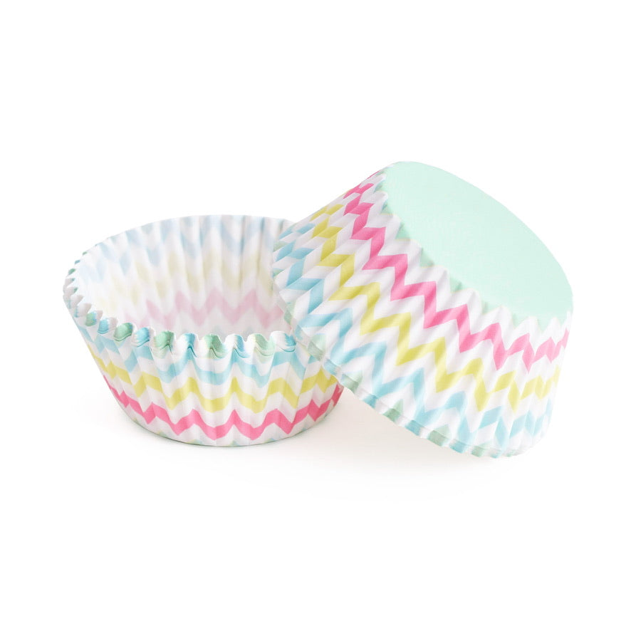 100-Pack Funky Cupcake Cases (Rainbow Chevron)