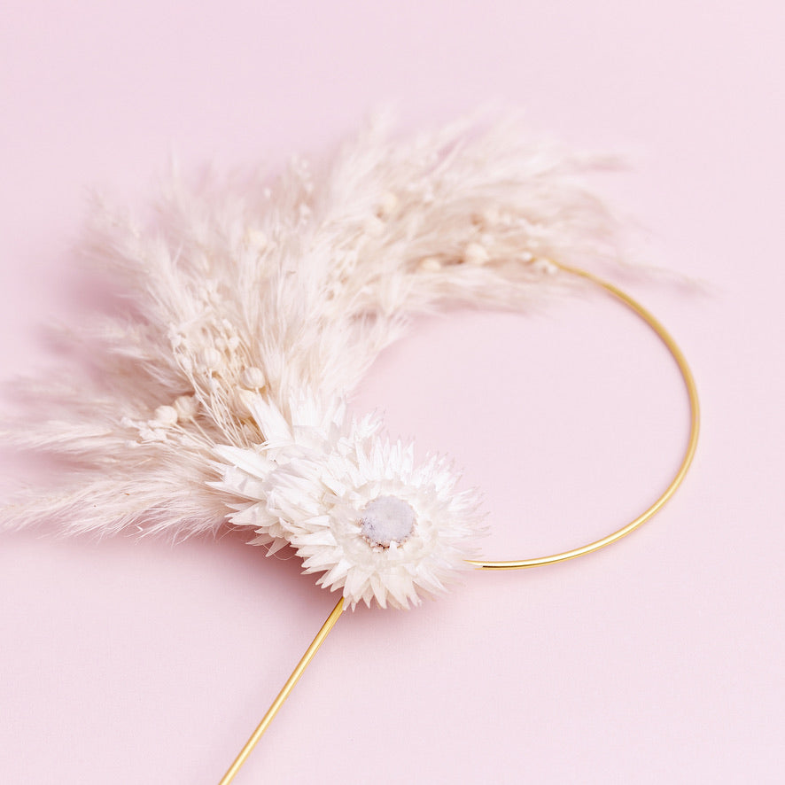 Dried Flower Ring (10cm with stem) (White)