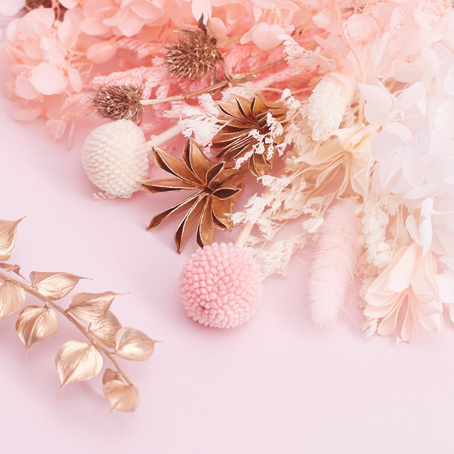 Deluxe Dried Flower Box (Gold, White & Light Pink)