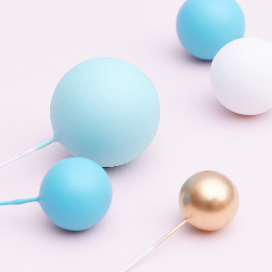 32 Pieces Cake Decorating Ball Sets - White, Gold, Light Blue & Blue (Mixed Colour Bundle 1)